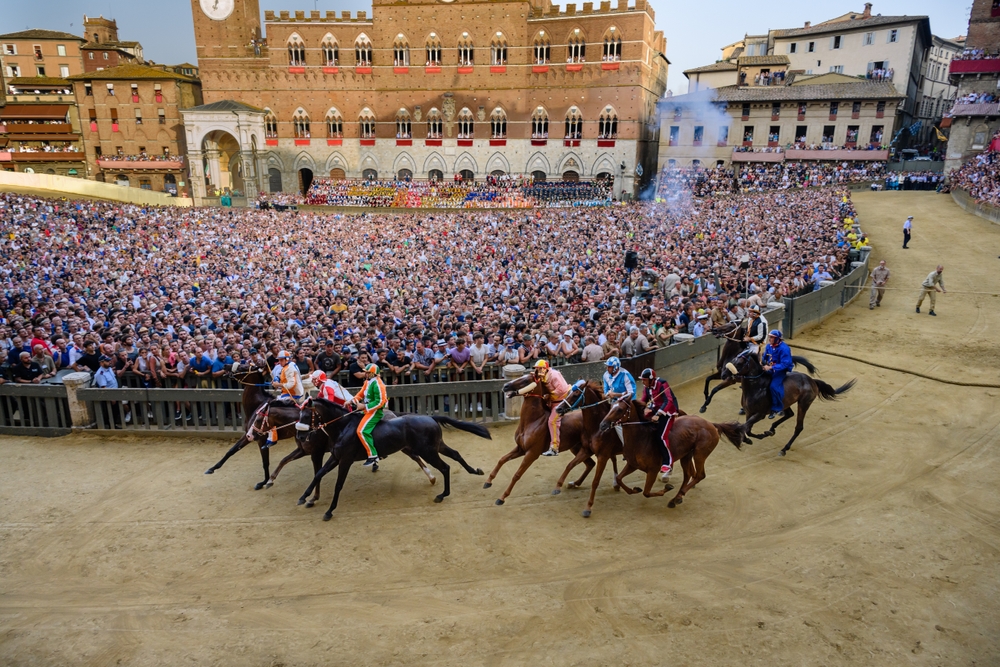 Palio-di-Siena-italian-vacation-avventure-bellissime.jpg