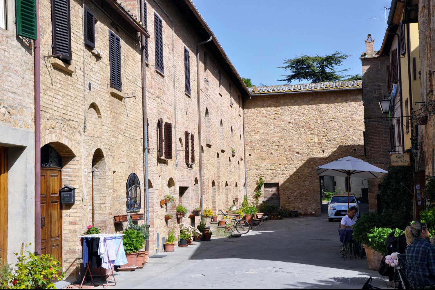 pienza-tuscany-italy.jpg