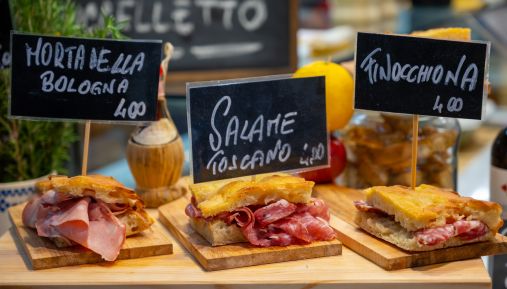 Eating Italy: 10 Must-Visit Markets & 10 Italian Street Foods to Try!